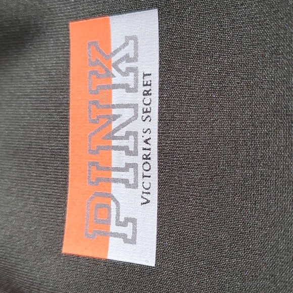 PINK Victoria's Secret Long Sleeve - Picture 3 of 10